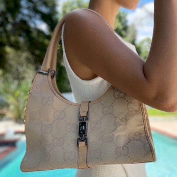 Gucci Vintage Large Logo Monogram Jackie Shoulder Hobo Bag in Beige Cream - Picture 2 of 16